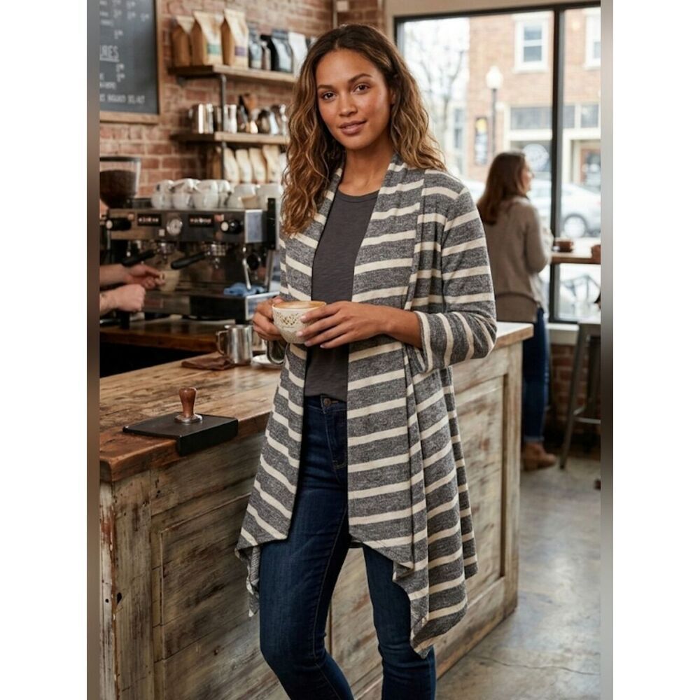Eyeshadow Open Front Cardigan Sz M